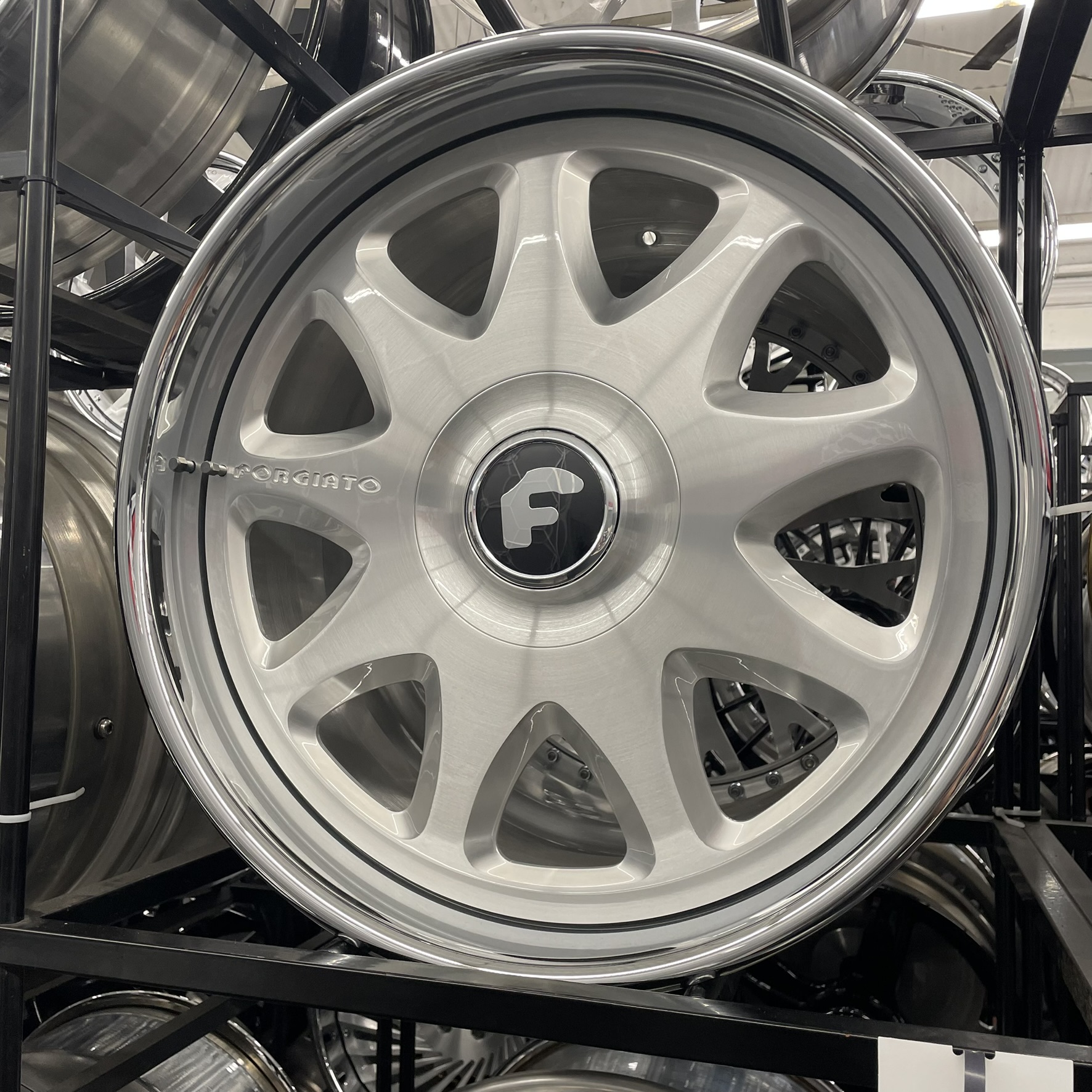22" Forgiato Wheels RSM-1 XL Floater Cap Brushed Silver Chrome Lip 5x112/5x114.3/5x115/5x120  - 4 Wheels and Tires Package