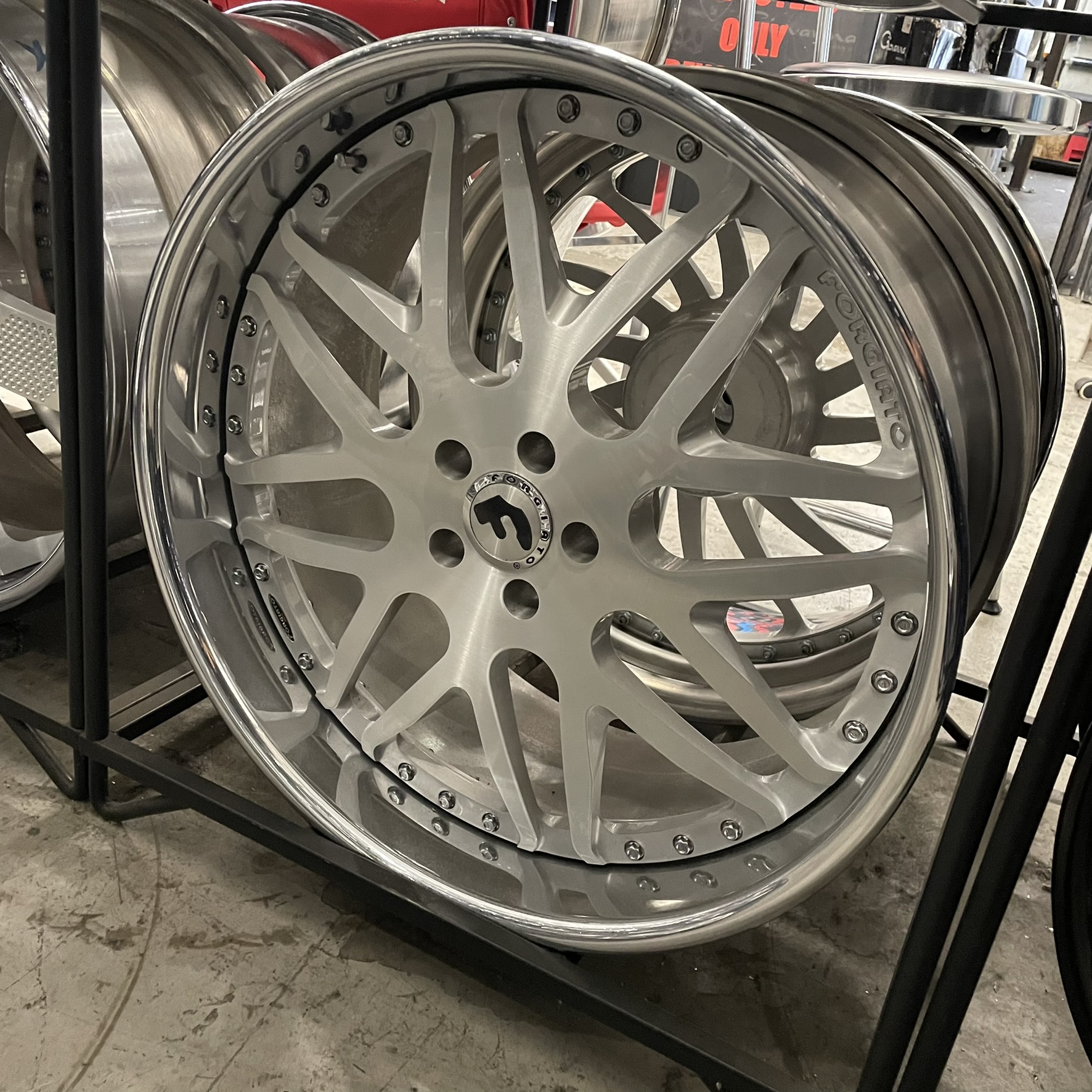 22" Forgiato Wheels Pinzette Brushed Silver Chrome Lip 5x112/5x114.3/5x115/5x120  - 4 Wheels and Tires Package