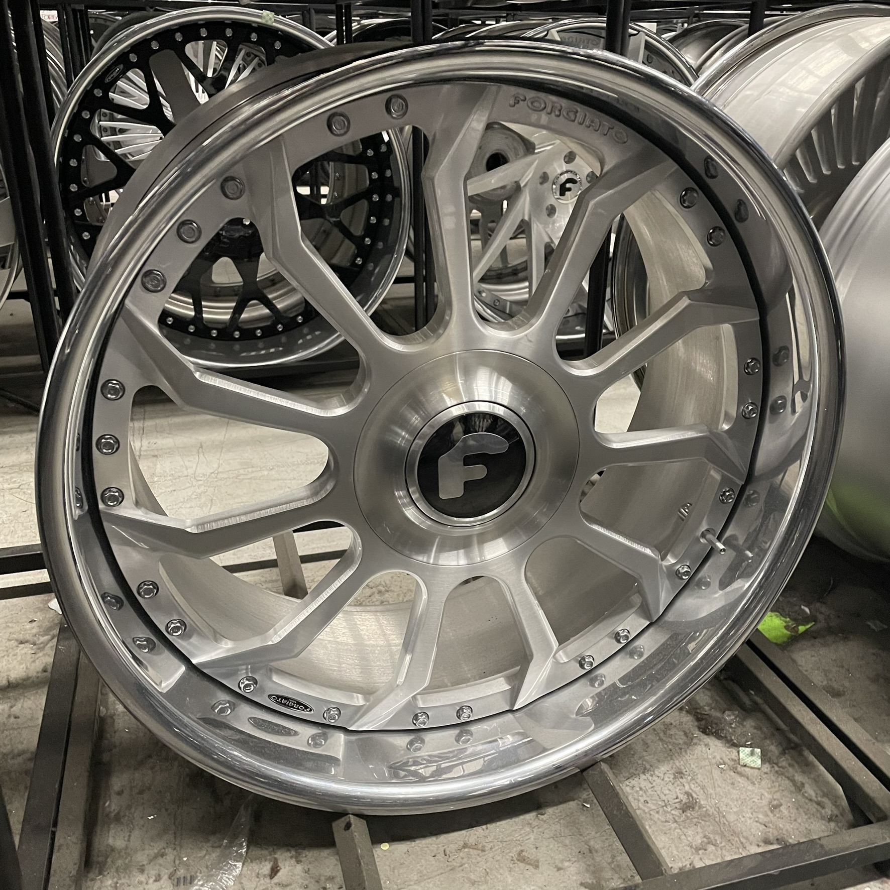 22" Forgiato Wheels Navaja XL Floater Cap Brushed Silver Chrome Lip 5x112/5x114.3/5x115/5x120  - 4 Wheels and Tires Package
