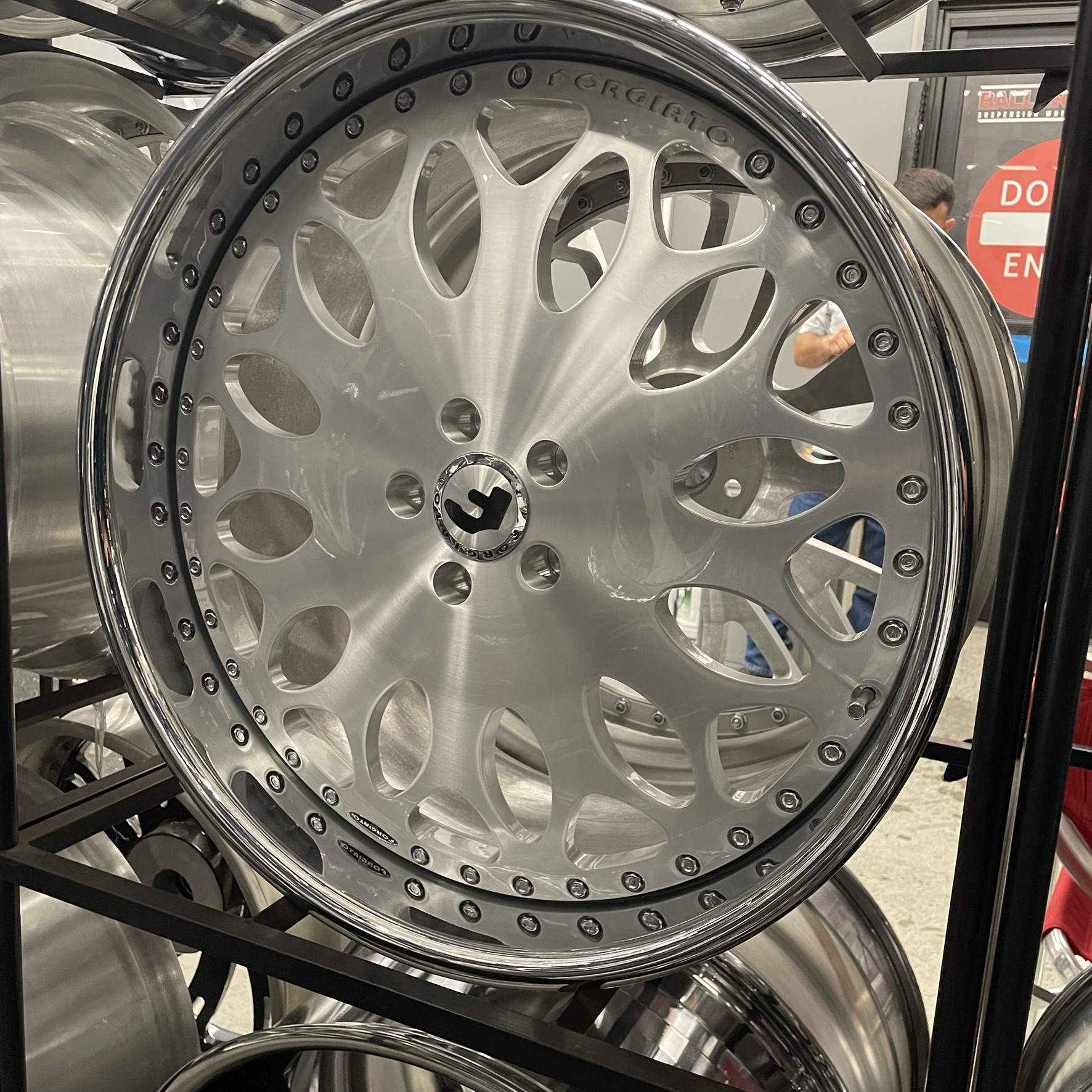 22" Forgiato Wheels Grano Brushed Silver Chrome Lip 5x112/5x114.3/5x115/5x120  - 4 Wheels and Tires Package