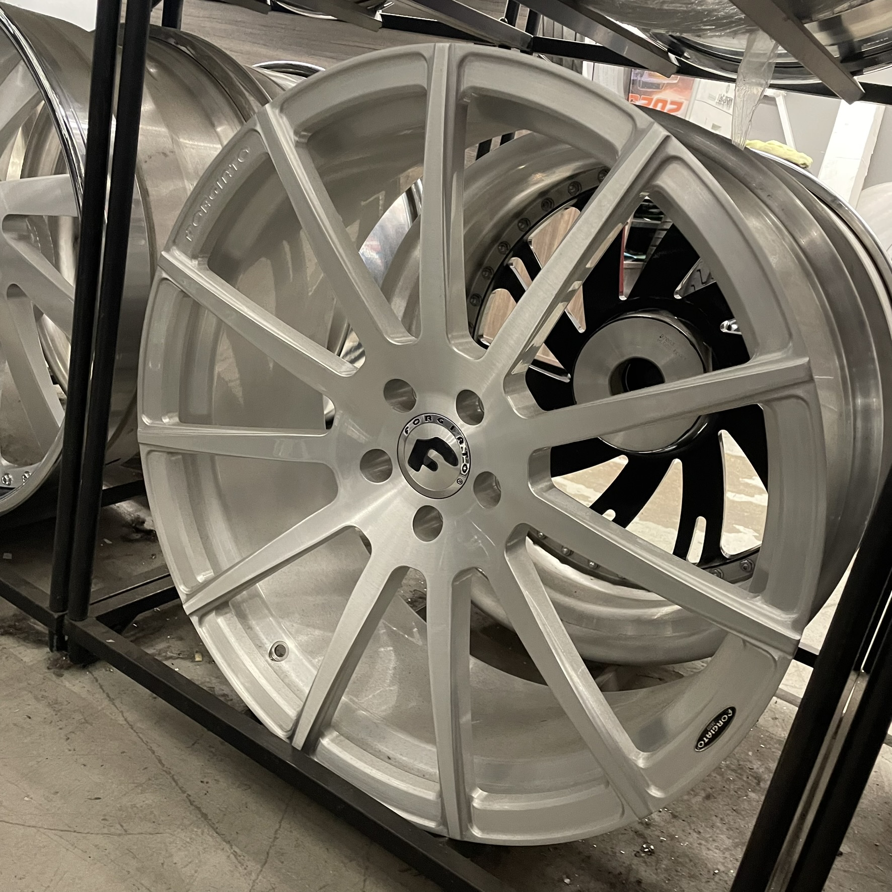 22" Forgiato Wheels Undice-M Brushed Silver 5x112/5x114.3/5x115/5x120  - 4 Wheels and Tires Package
