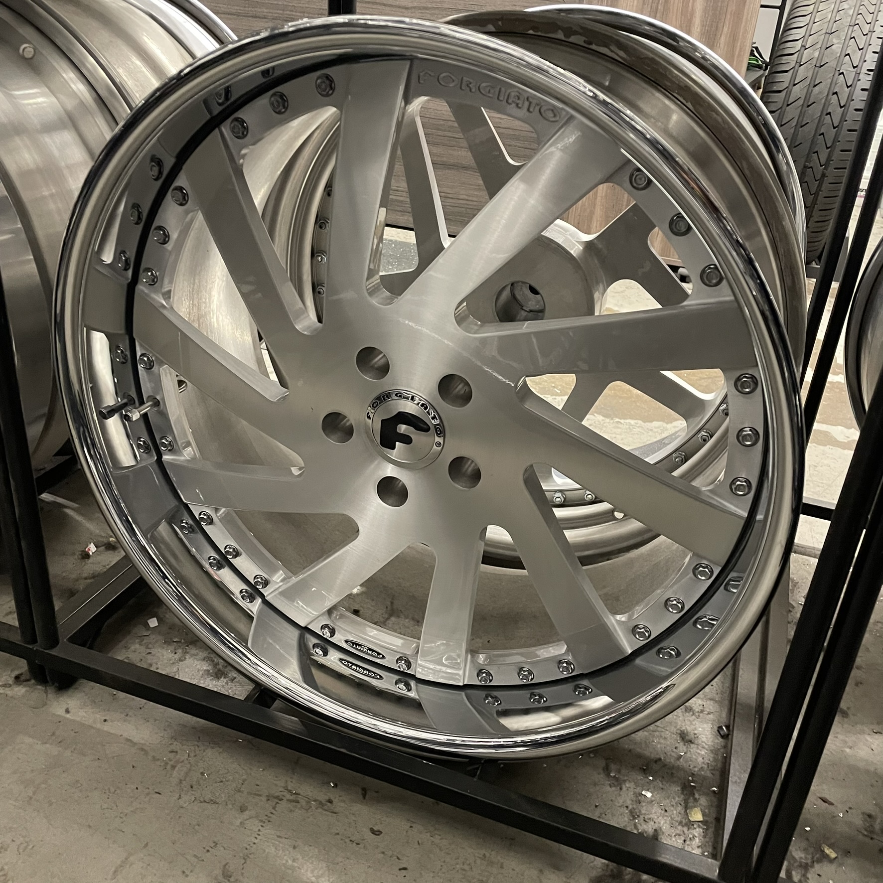 22" Forgiato Wheels Twisted Concavo Brushed Silver Chrome Lip 5x112/5x114.3/5x115/5x120  - 4 Wheels and Tires Package