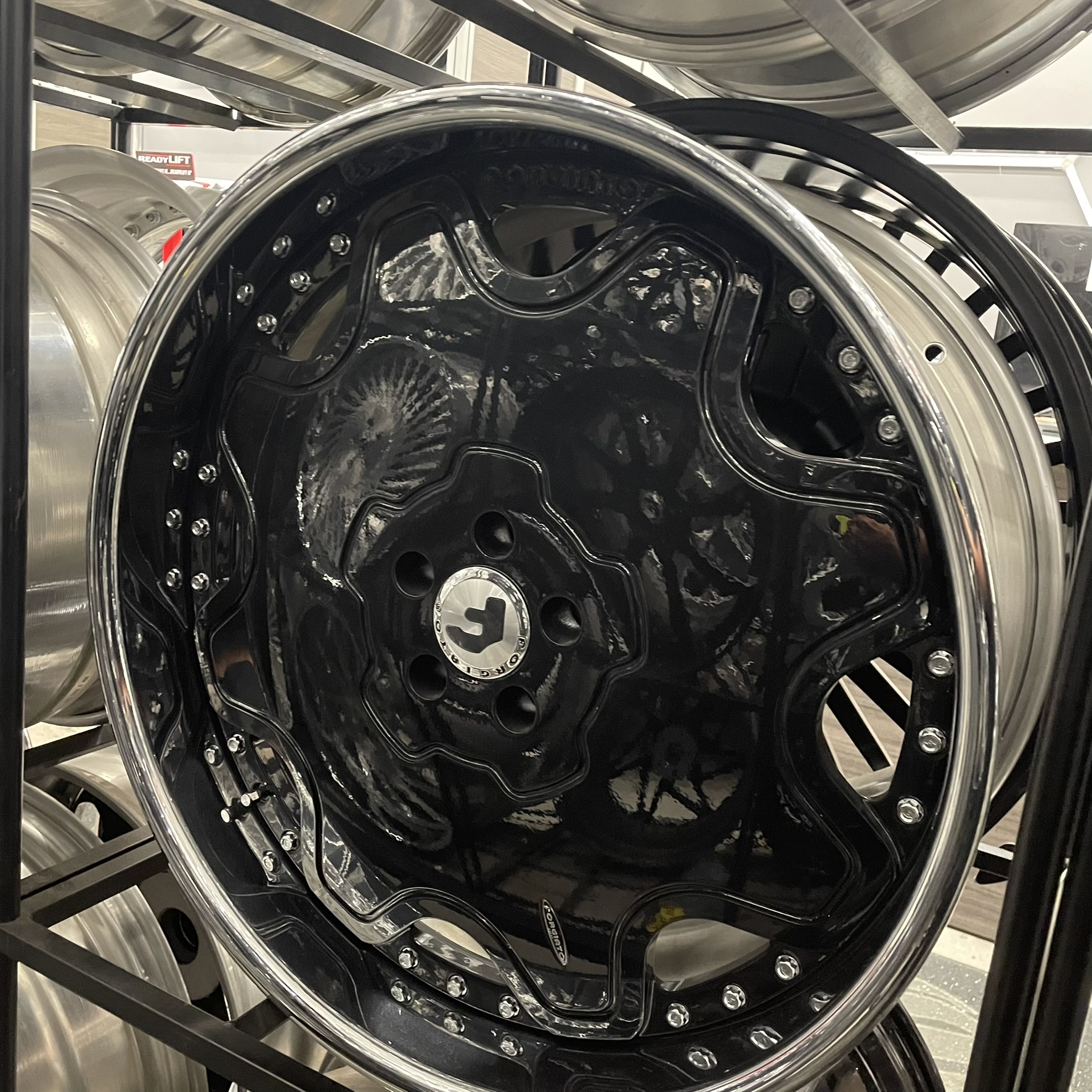 22" Forgiato Wheels Fiore Gloss Black Chrome Lip 5x112/5x114.3/5x115/5x120  - 4 Wheels and Tires Package