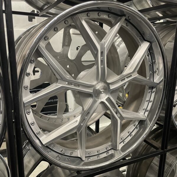 26" Forgiato Wheels G4 Brushed Silver Chrome Lip - 4 Wheel & Tire Package 5 Lug