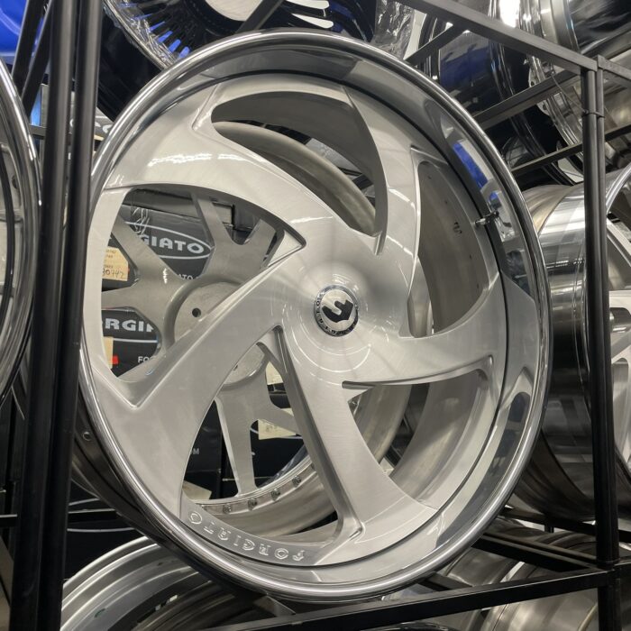 26" Forgiato Wheels SR01 Brushed Silver Chrome Lip - 4 Wheel & Tire Package 5 Lug