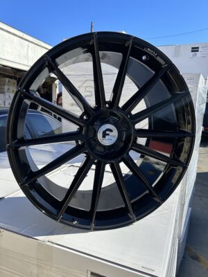 FORGIATO FLOW 002 22" GLOSS BLACK WHEEL TIRE PKG